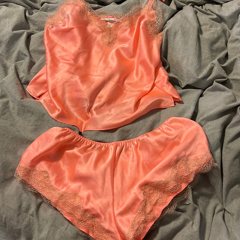 Victoria Secret coral satin pajamas set